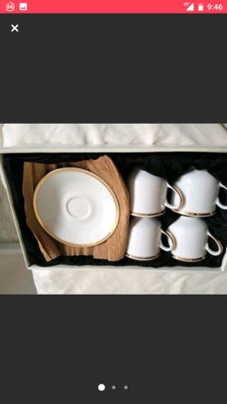 New,4 Southington By Baum Jasmine Fine China Gold Bands