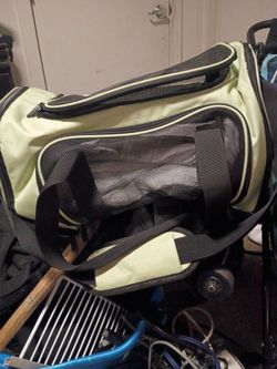 Pet duffle bag