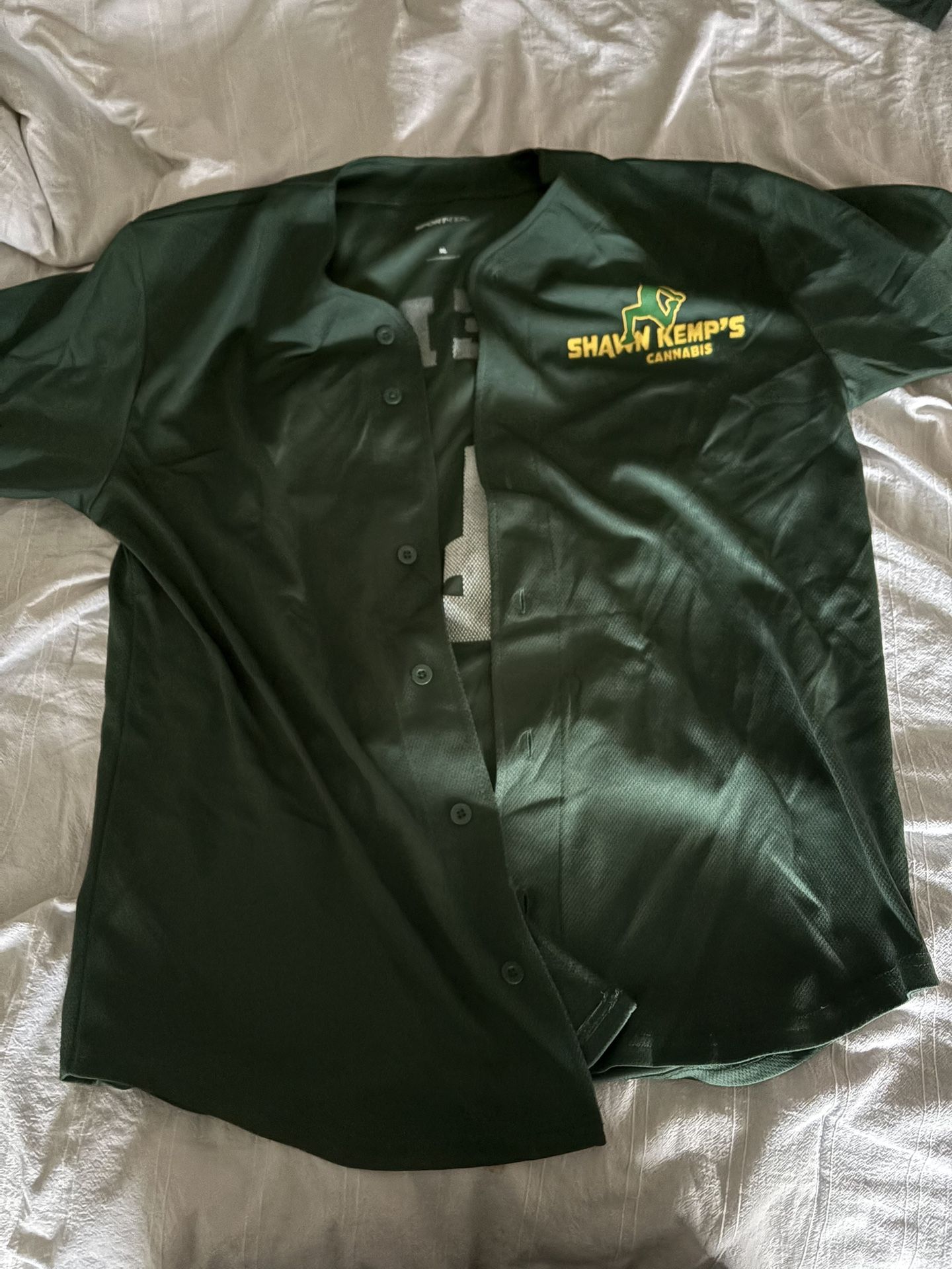 Shawn Kemps Button Up Shirt Size Large