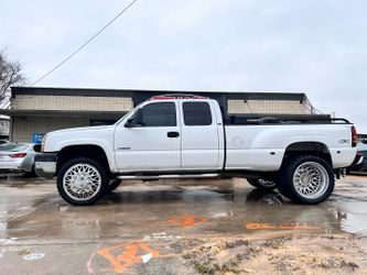 NEW 22 INCH WHEELS AND TIRES
