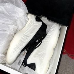 Adidas Ae 1 Size 5y & 5.5y