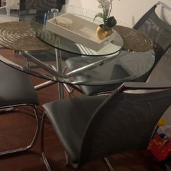 Used dining room set 