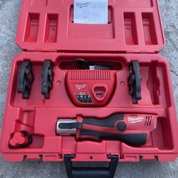 Milwaukee M12 12-Volt Lithium-Ion Force Logic Cordless ProPress Pro Press Tool Kit 3x Jaws w/ 1x 1.5 Ah Battery & Hard Case  $1399