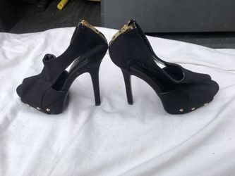 Glo black high heels, back zipper, size 7