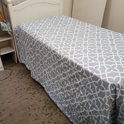 Beds, Mattresses, Box Springs, Frames, Rails 