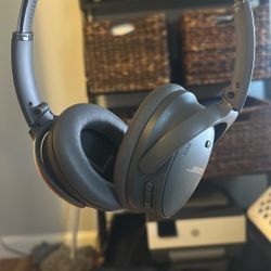 Bose Quiet Comfort Headphones