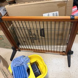 Extensible dog fence