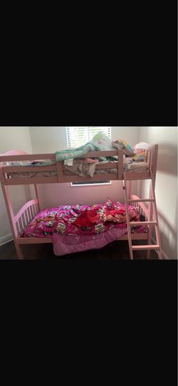 Girls bunkbed. Twin size. Used.