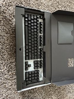 Gears 5 Collectors Edition Razer Keyboard 