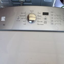 Large Capacity Kenmore Washer 