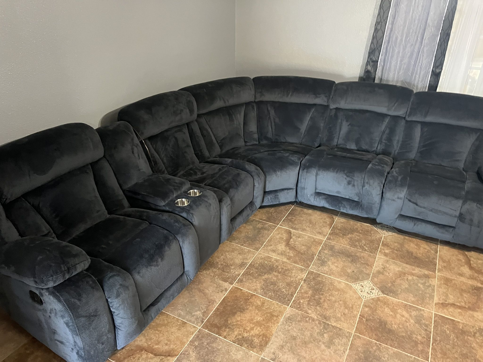 New Reclining Sectional. 124”x111”x40”H. Dark Grey/Dark Brown/Tan. Free Delivery!