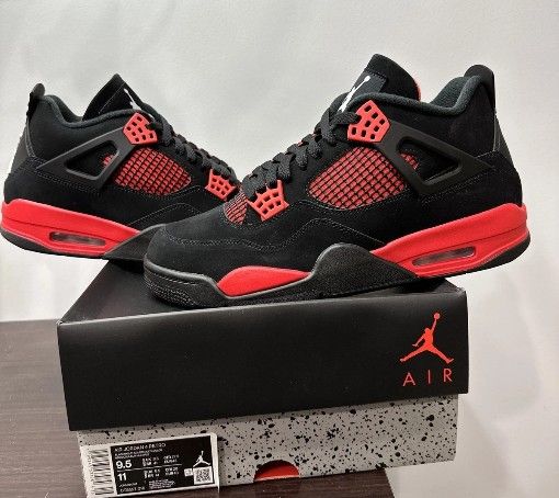 Jordan 4 Retro Red  Bred thunder 