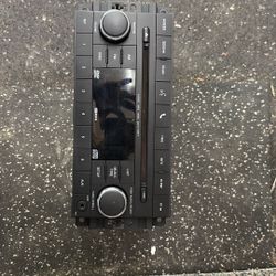 Jeep Compass Stock stereo 