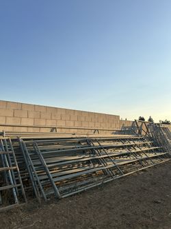 24 Foot Horse Corral Panels 