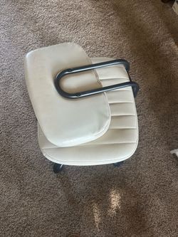 Dumos Amazon chair in beige