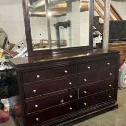 HEAVY SOLID WOOD DRESSER WITH MIRROR 