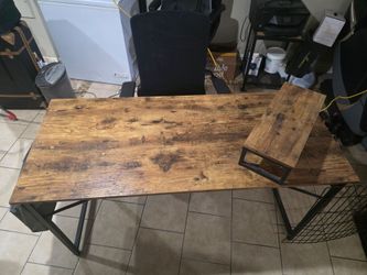 Desk & Chair