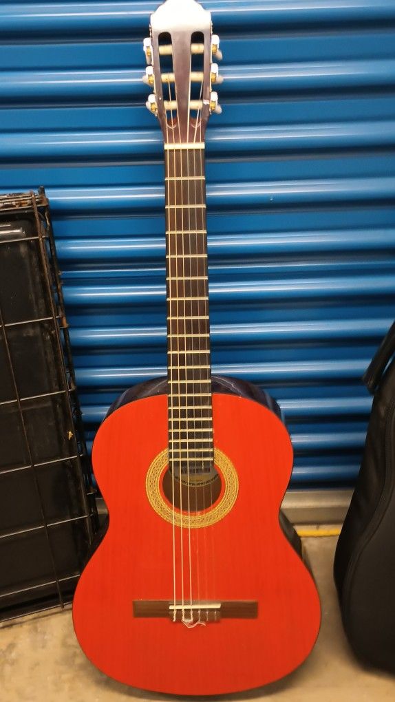 Classical Acoustic Lacero