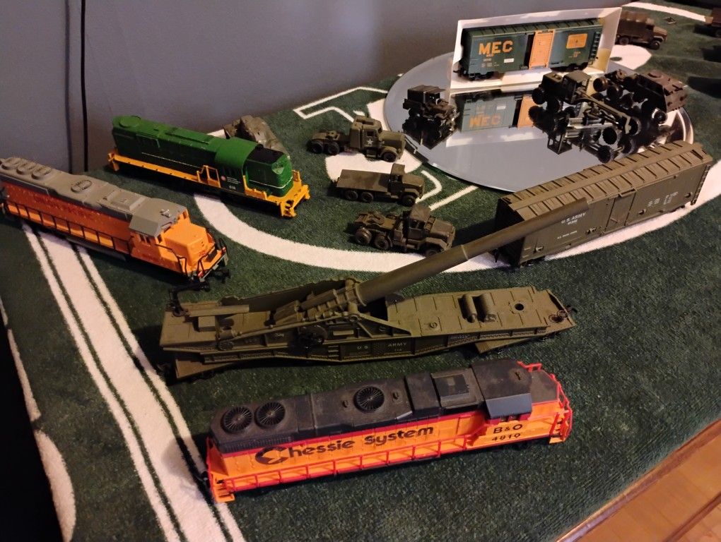 Chelsie system Trains With Tracks