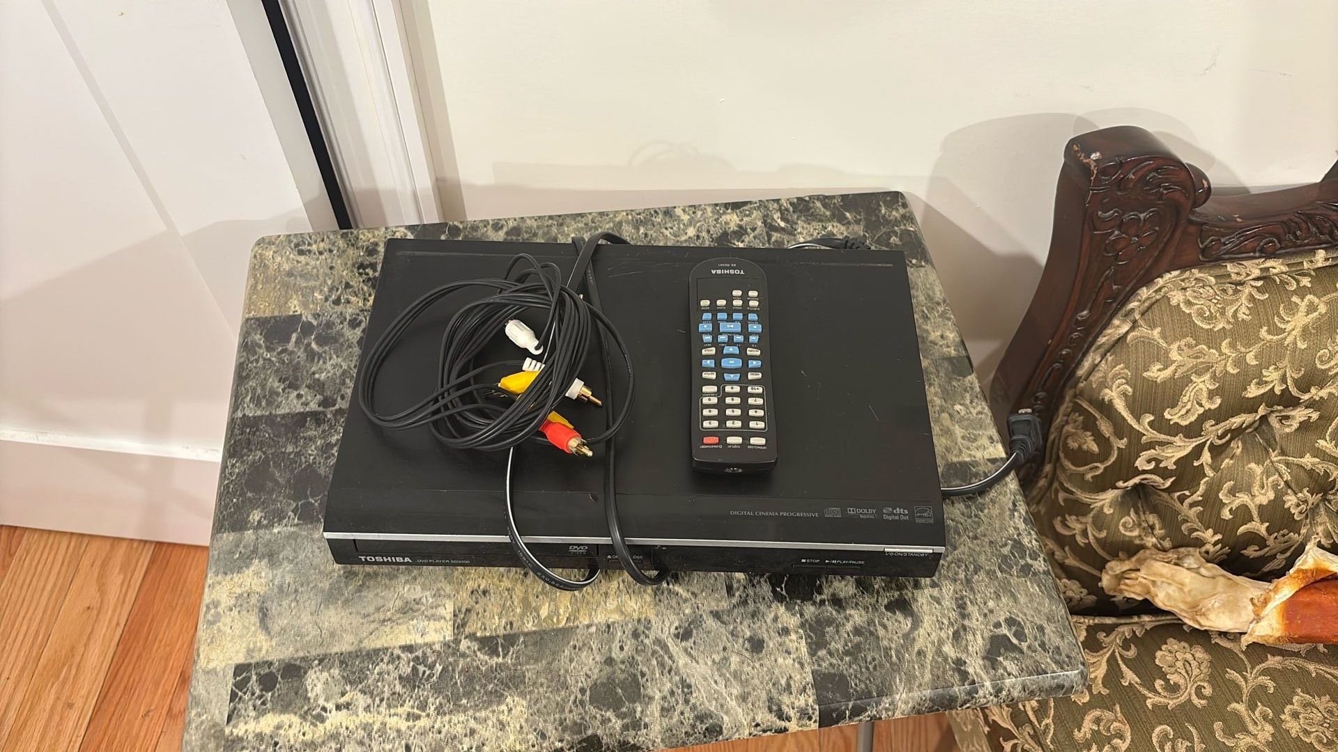 Toshiba DVD Player   Used , Great Condition With Remote & All Cords
