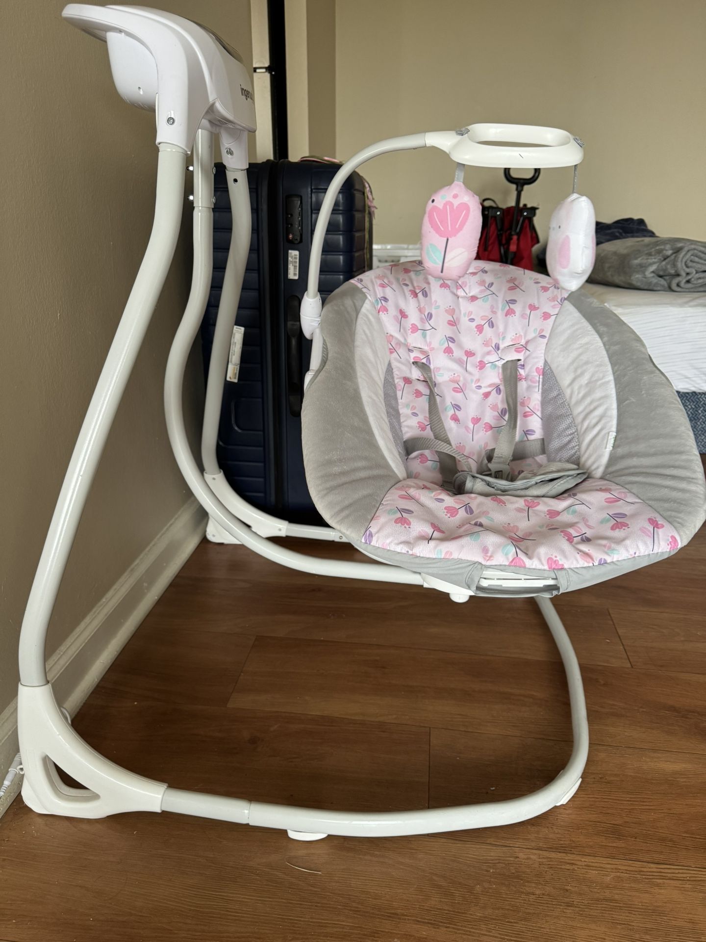 Baby swing