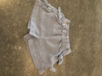 Zara blue and white stripe shorts size