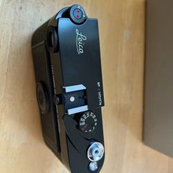 Leica MP 35mm .72 Camera - Film Rangefinder German - Black Paint