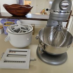 Kitchen Aid Mixer And Accessories