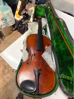Antique violin