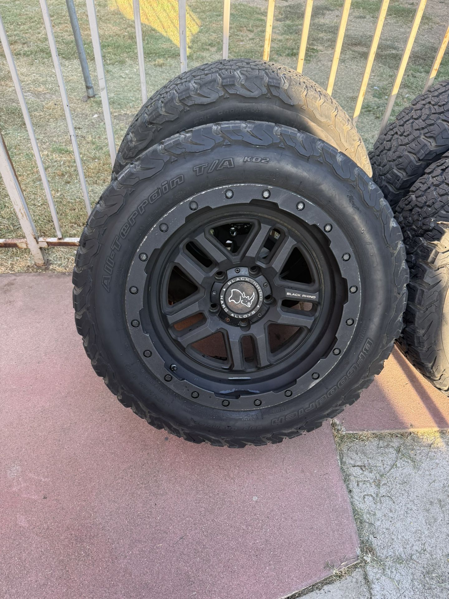 Tundra rims and Tires-Tundra Wheels-275/55/20