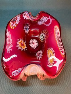 Vintage beauty! Murano cranberry glass bowl with Millefiori and upturned ends