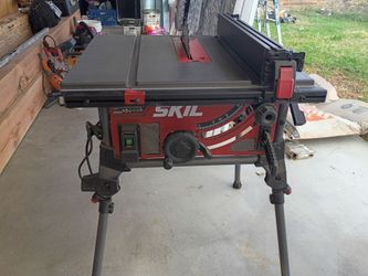 SKIL Table Saw with Folding Stand and miter saw 10" both,almost new ,super perfect condition