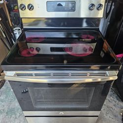 Stove In Good Condition 