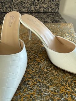 White Croc-Embossed Mule Heels – Size 38