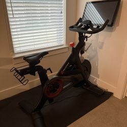 Peloton Bike