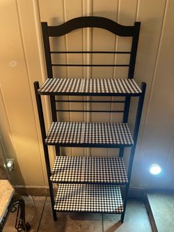 Petite Shelf