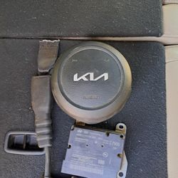 2023 KIA FORTE PARTING ENGINE TRANS 35 K MILES LOTS OF LIKE NEW PARTS
