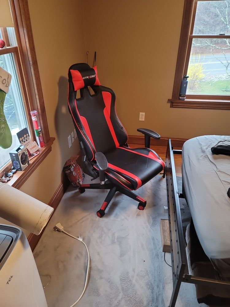 Computer/ Gaming Chair
