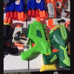 Bonche Grande De Nerf Guns And Assorted