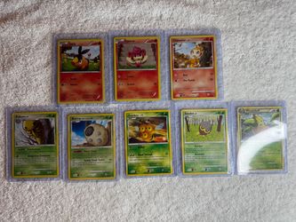 Pokémon Trading Cards Lot of 8