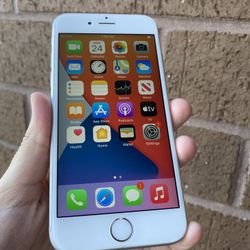 iPhone 6S - 16 GB - Unlocked For Worldwide Use 