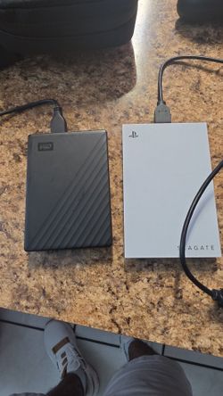 Disco duro externos para ps5 y xbox series 2tb 60$ cada uno