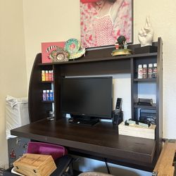 Wall Mounted Desk 