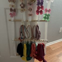 Bows With Holder