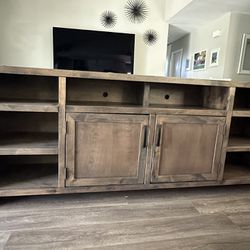 Tv stand 84’