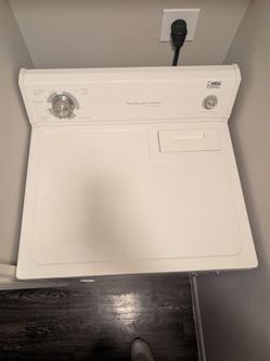 Gently used Electric Dryer