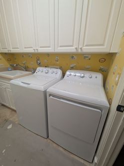 Great shape!! Washer & dryrr