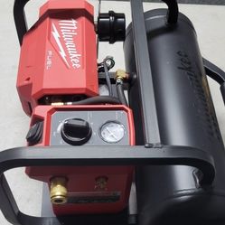 M18 FUEL 18-Volt Lithium-Ion Brushless Cordless 2 Gal. Electric Compact Quiet Compressor