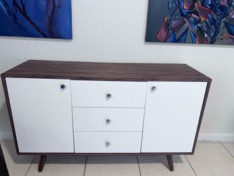 Furniture for Sale – Moving Sale 🏡