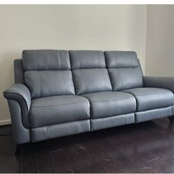 Power recliner sofa